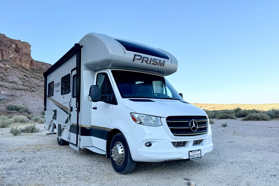 Mercedes Coachmen Prism Select 24CB