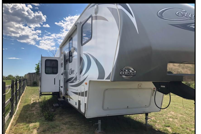 RT’s Entertainment 2012 Keystone Cougar 327RES