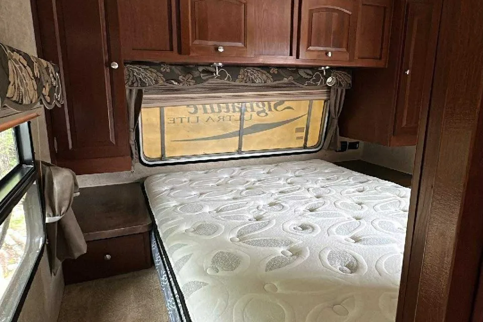 Forest River RLT8312SS Travel Trailer
