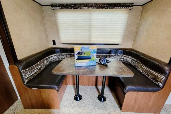 Bunks☆slide out☆Outdoor Kitchen