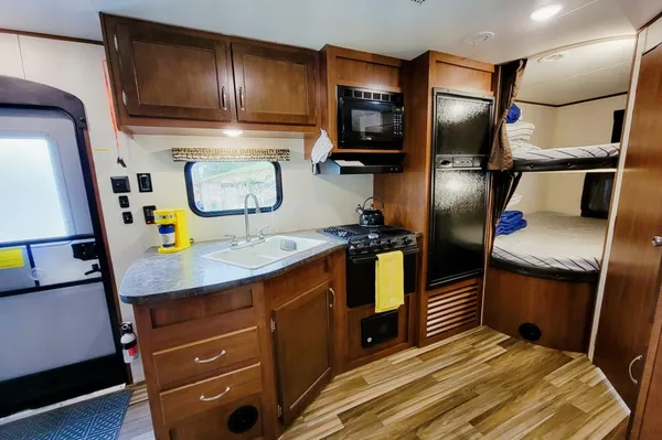 Bunks☆slide out☆Outdoor Kitchen