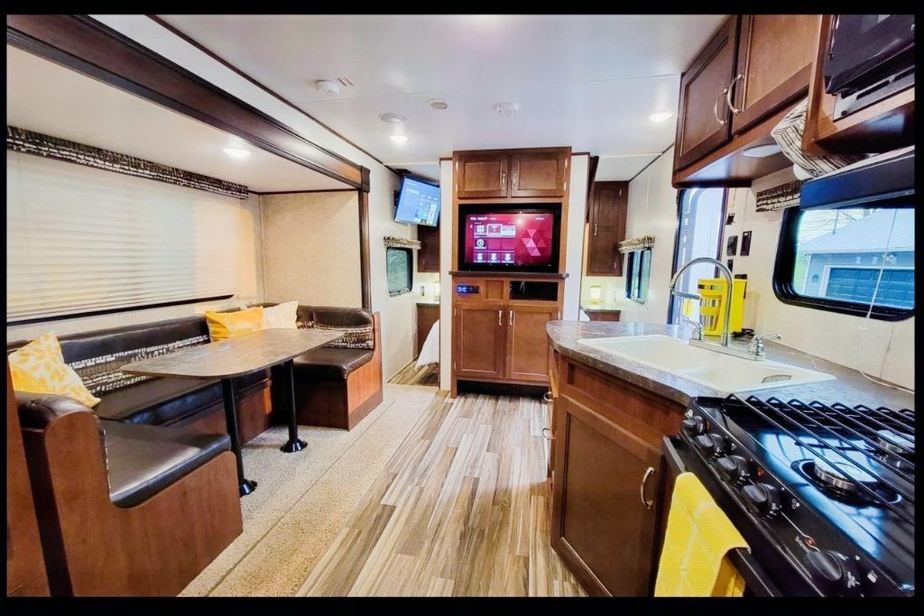 Bunks☆slide out☆Outdoor Kitchen