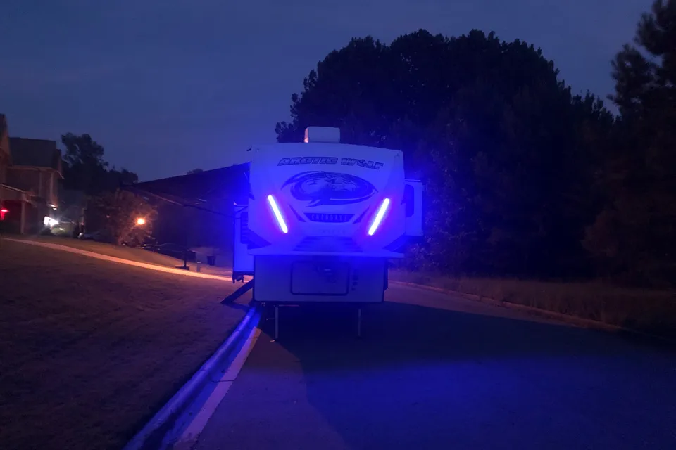 Neal's Fleetwood 2022 Fifth Wheel