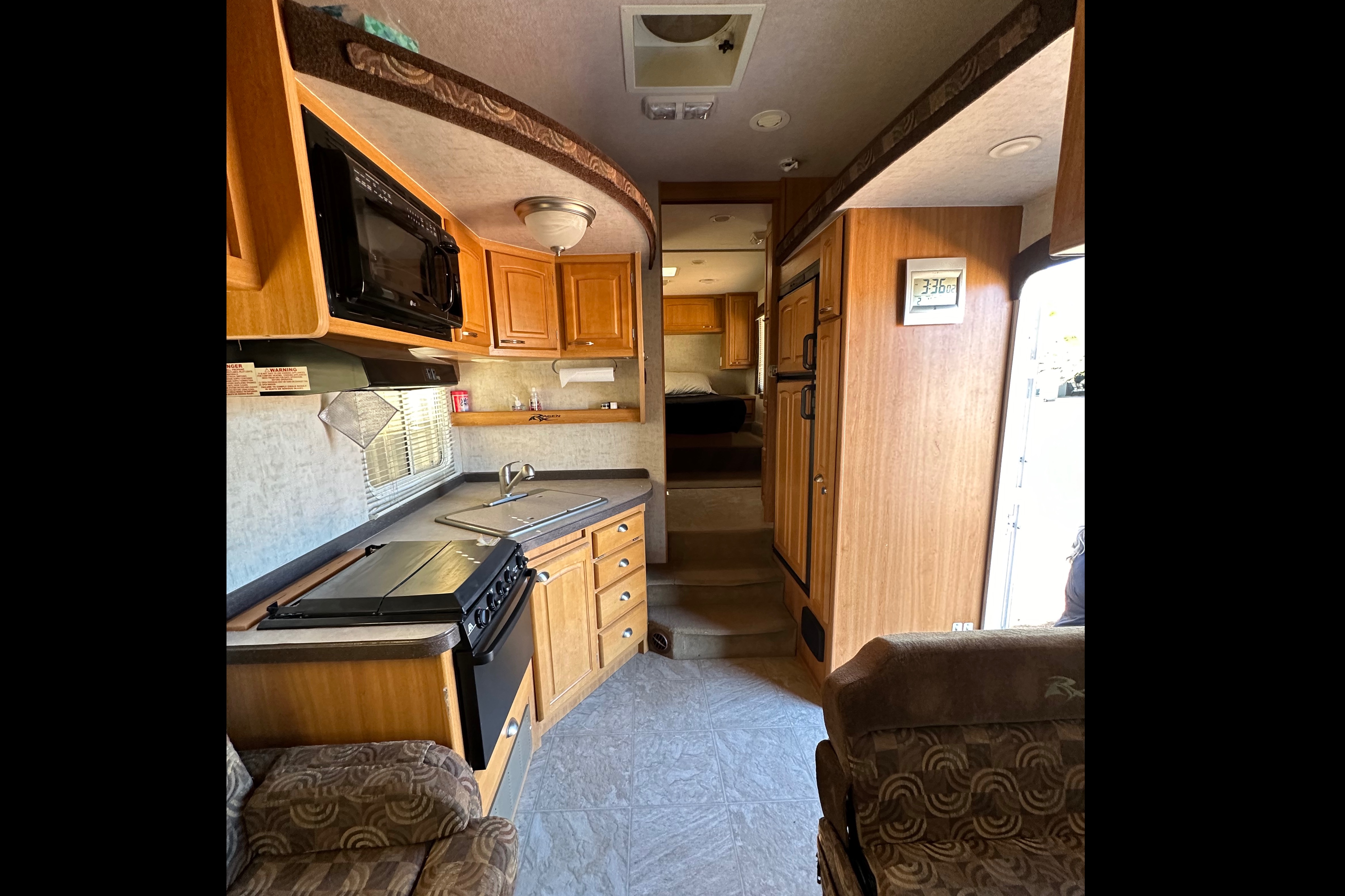 Matthew's Ragen Falcon 3005 Fifth Wheel