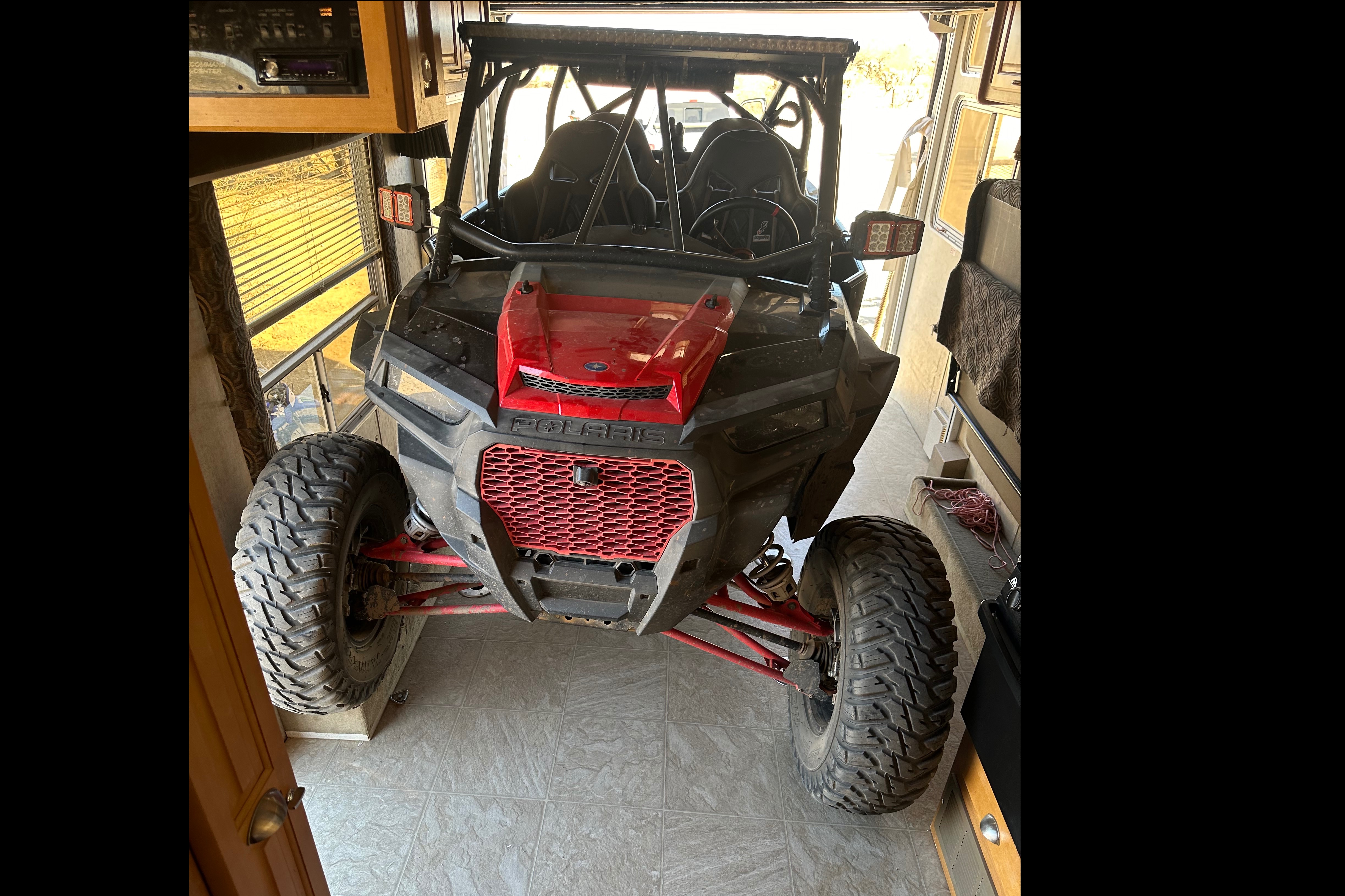 Matthew's Ragen Falcon 3005 Fifth Wheel