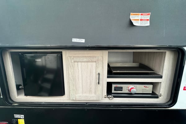 GM's Cruiser RV Shadow Cruiser 277BHS Travel Trailer