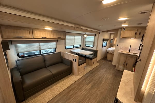 GM's Cruiser RV Shadow Cruiser 277BHS Travel Trailer