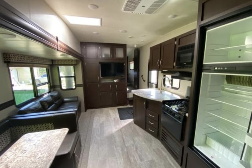 Sportsmen 281bhk Fifth Wheel