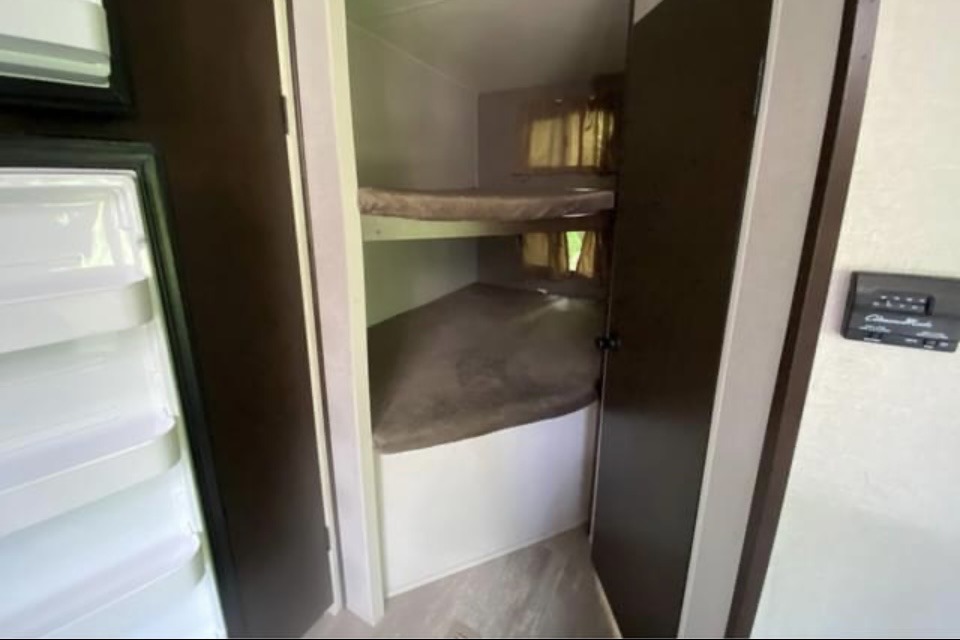 Sportsmen 281bhk Fifth Wheel