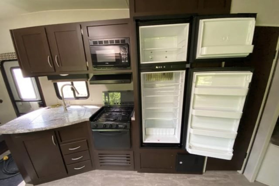 Sportsmen 281bhk Fifth Wheel