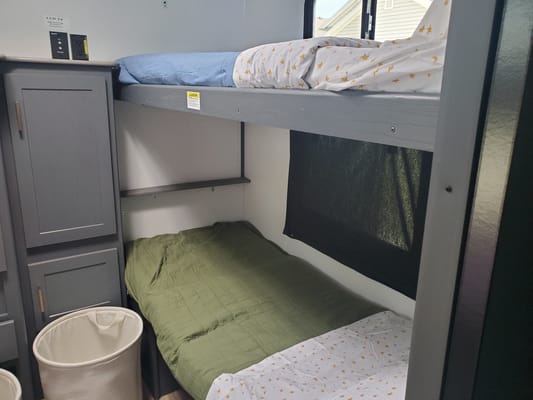 Gibbons Bullet 287QBS Travel Trailer