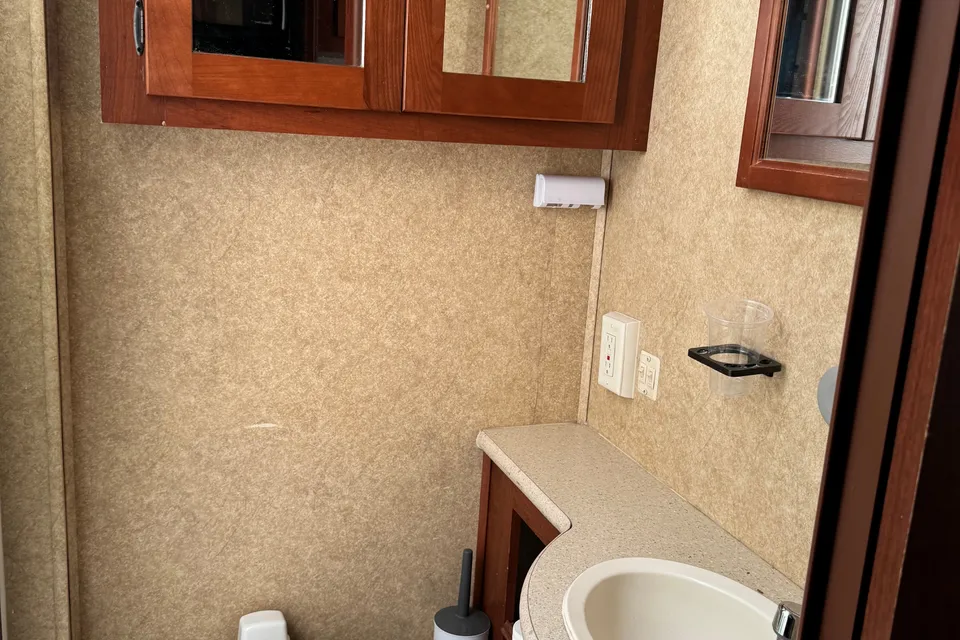 RV Set Up Campsite Stay (No Driving Needed)