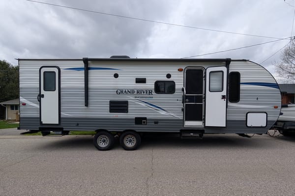 Grand River 29BHS Travel Trailer