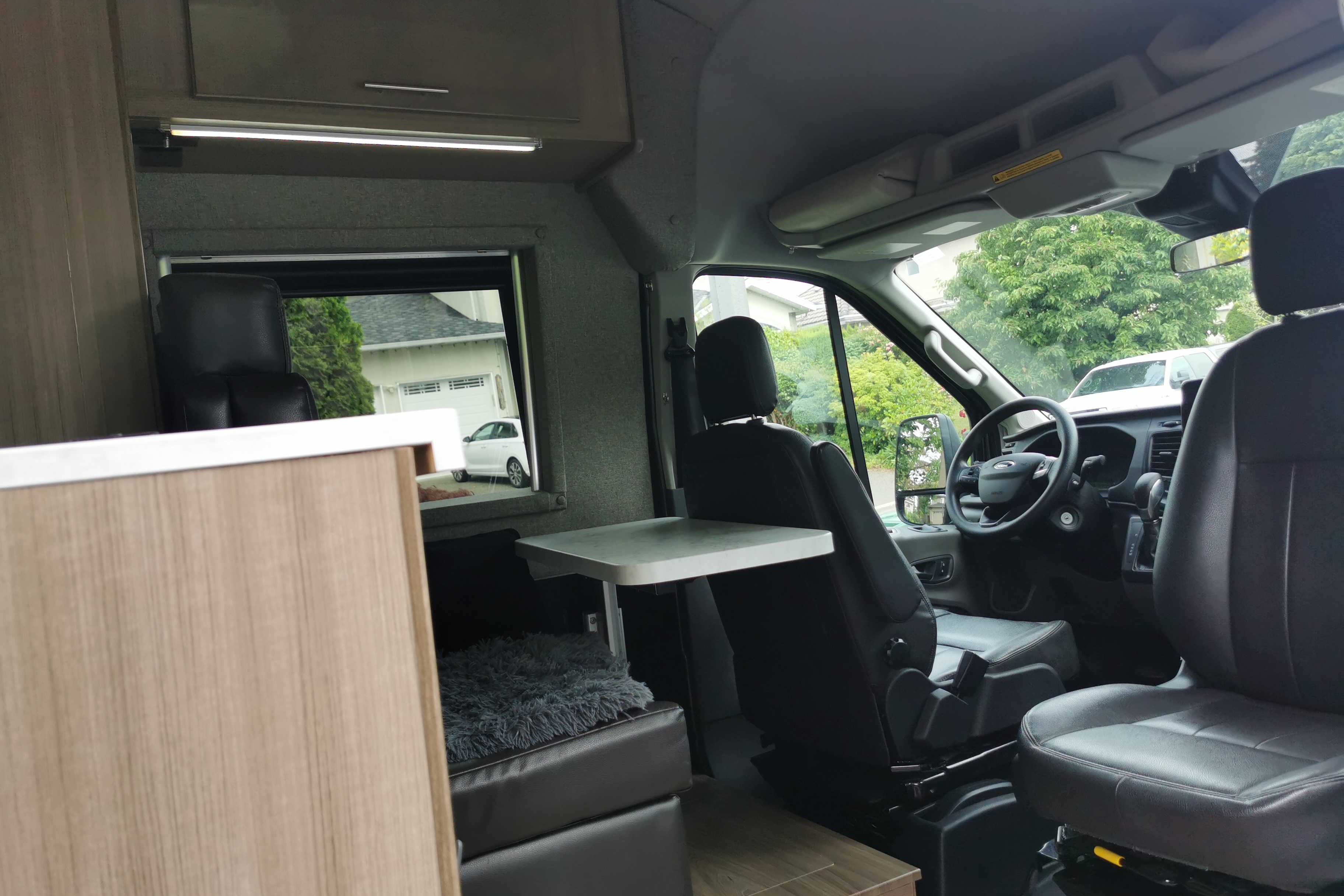 Emma 's 2021 Ford Transit 21ft  Campervan