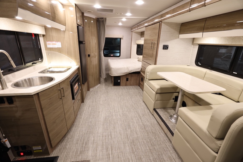 Conrad's Entegra Coach 24 Qwest L Class C