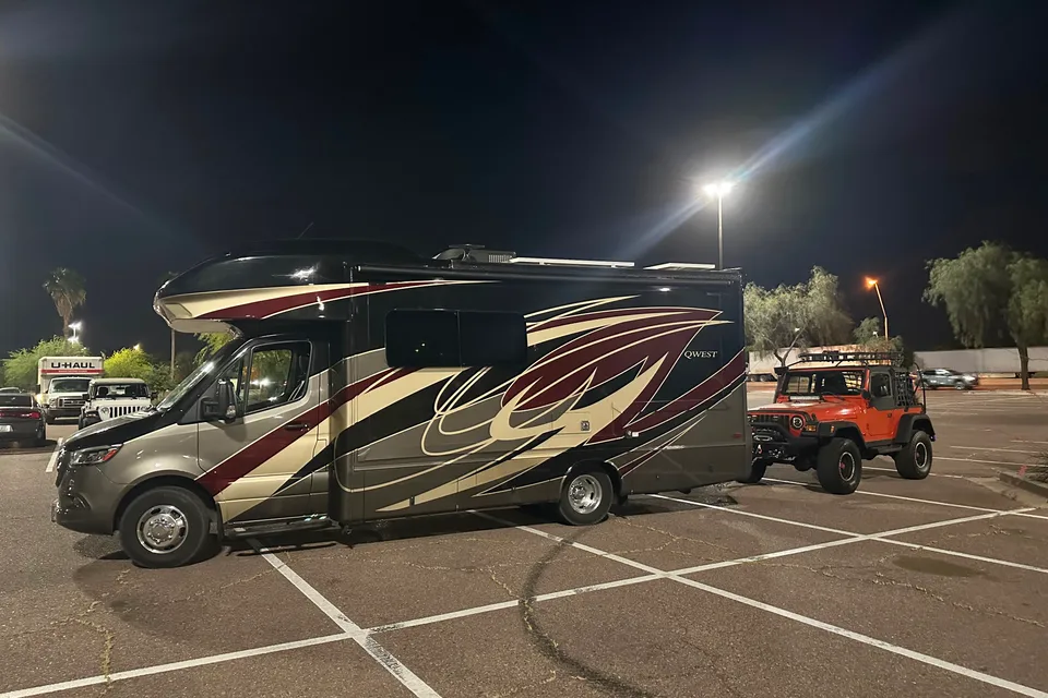 Conrad's Entegra Coach 24 Qwest L Class C