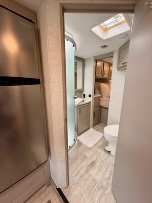 Convenience Rv's Chateau 31EV