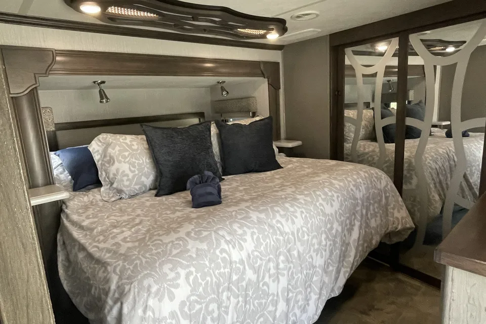 The Concord Chateau | Modern & Spacious