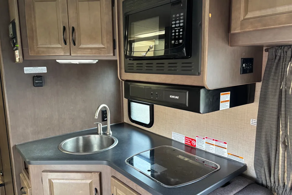 Maurice's 2017 Thor Majestic 28A Thor Majestic 28A Class C