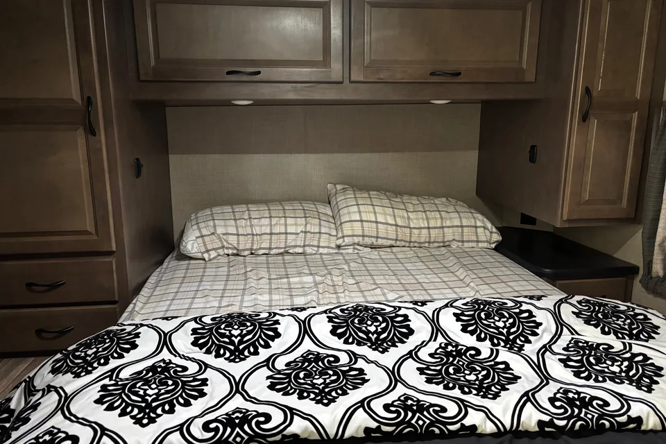 Maurice's 2017 Thor Majestic 28A Thor Majestic 28A Class C