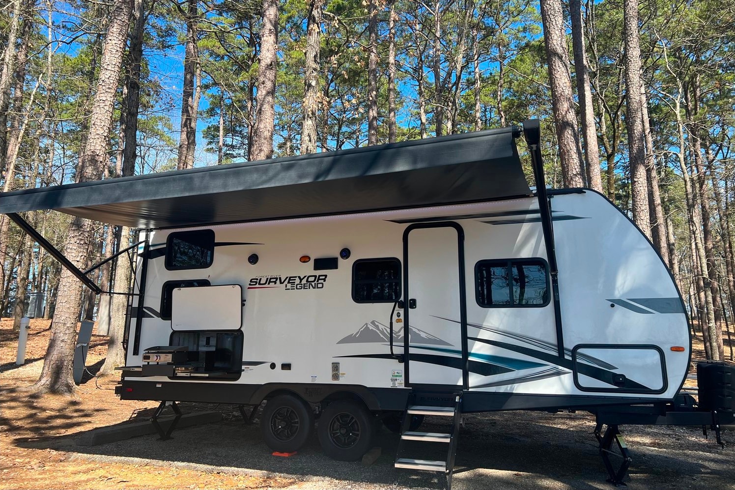 Forest River Surveyor Legend 246BHLE Travel Trailer