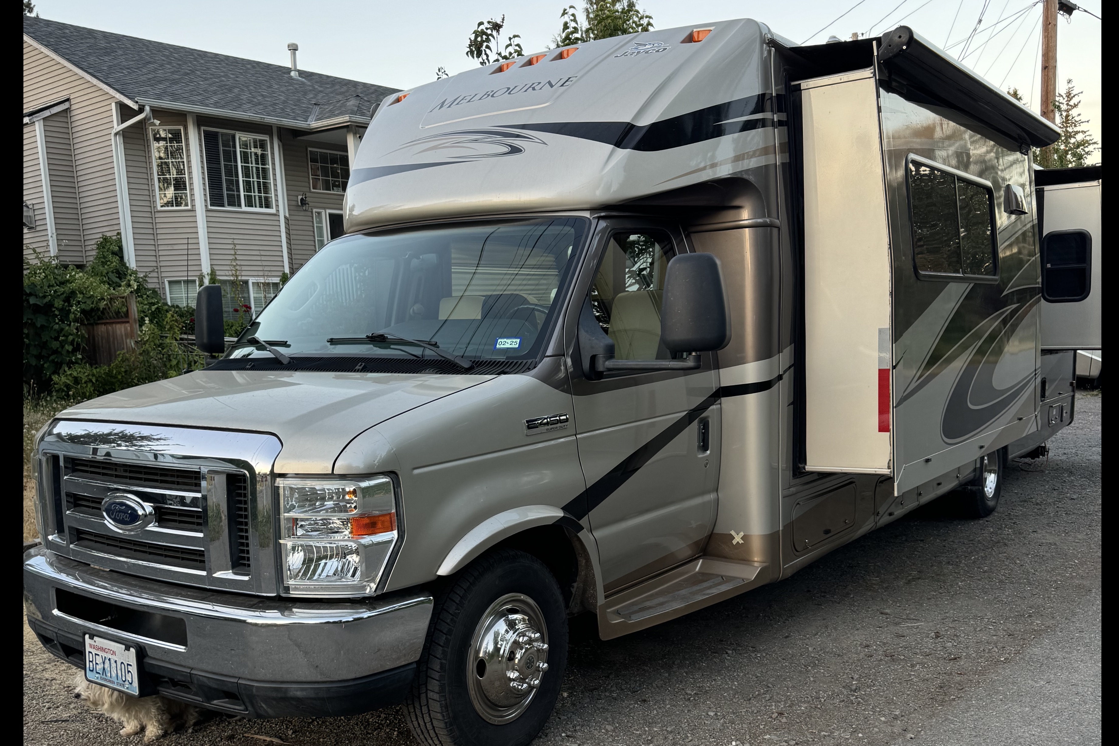 Maryna's Jayco Melbourne Class C