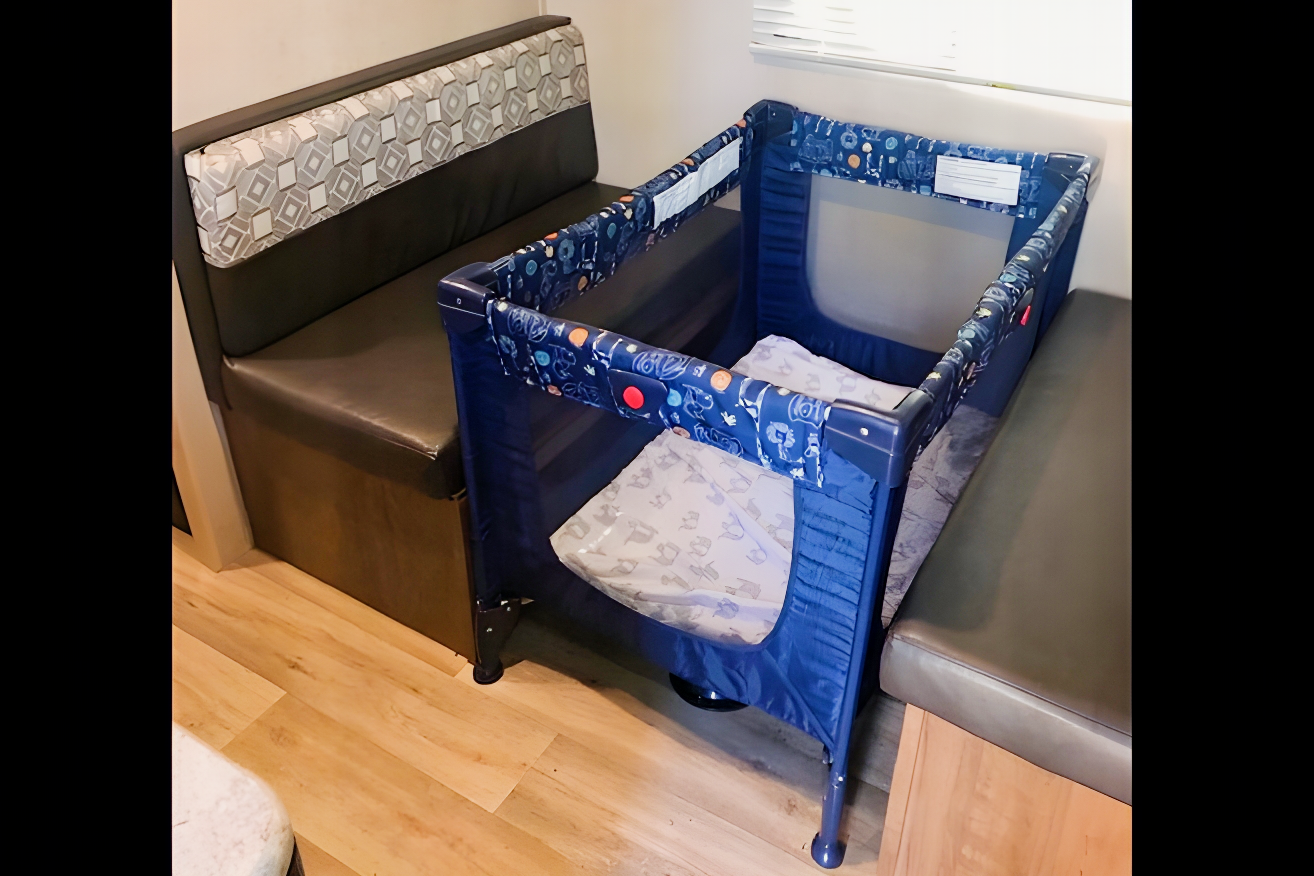 Apen Trail Adventures-Family Trailer *SUV towable*