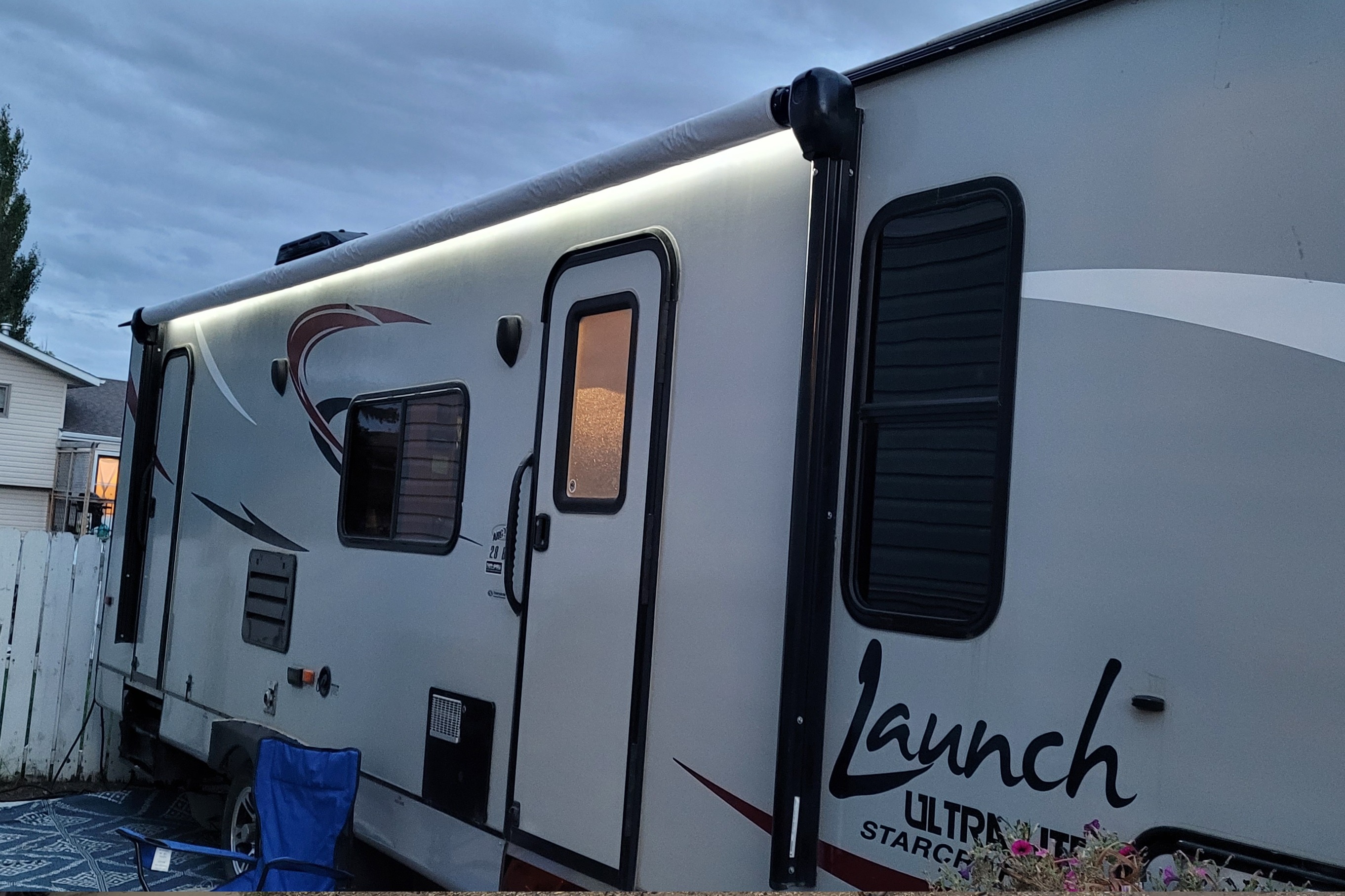 T&T's Starcraft Launch Ultralight Travel Trailer