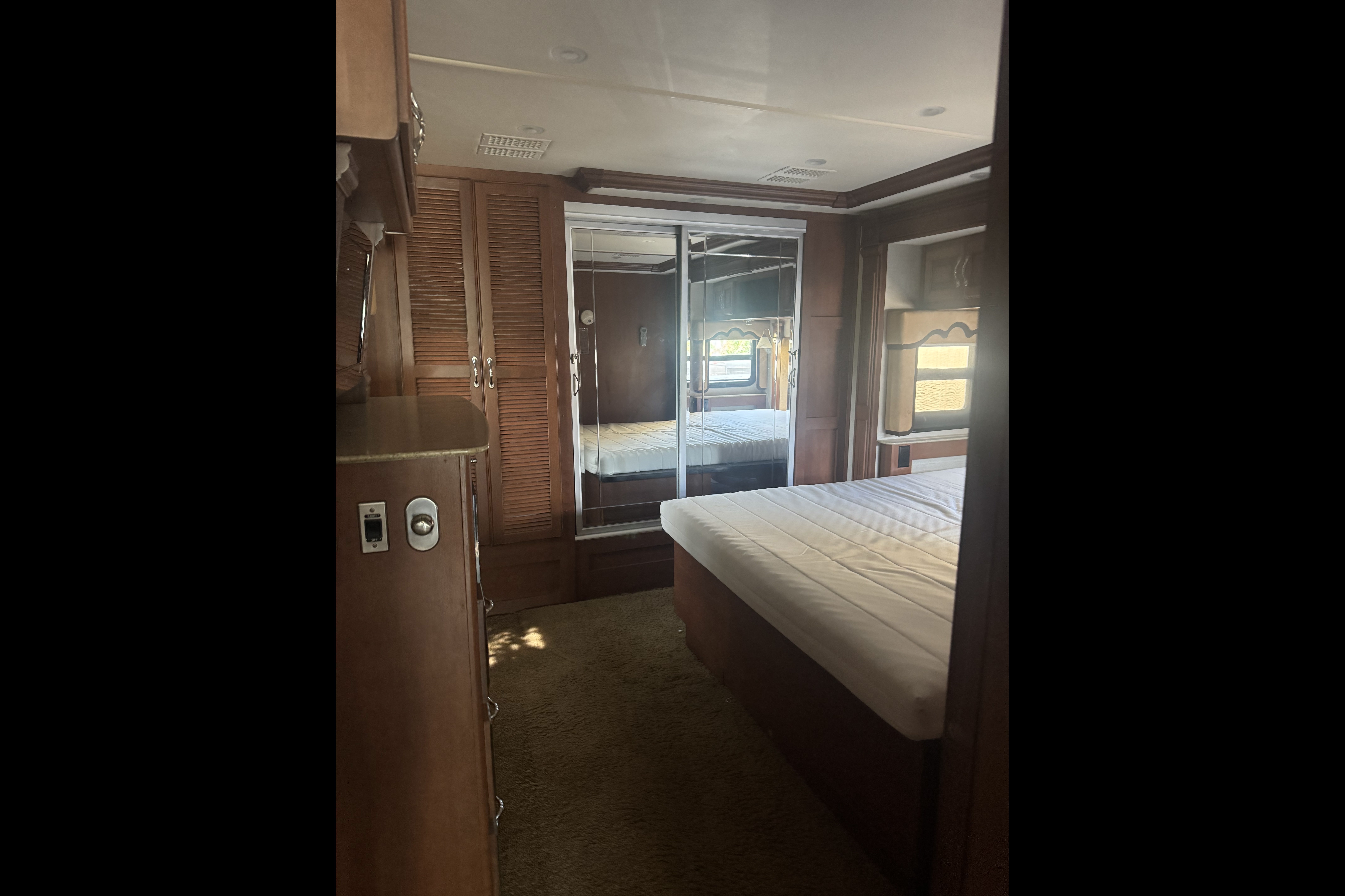 2008 Newmar Mountain Aire 42
