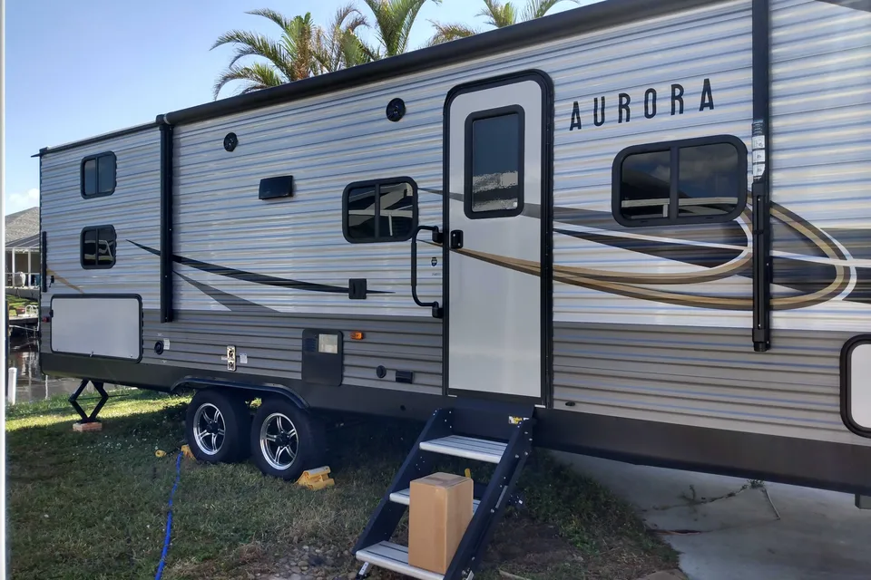 Laura Leigh 2020 Forest River Aurora 26BHS Aurora  Travel Trailer