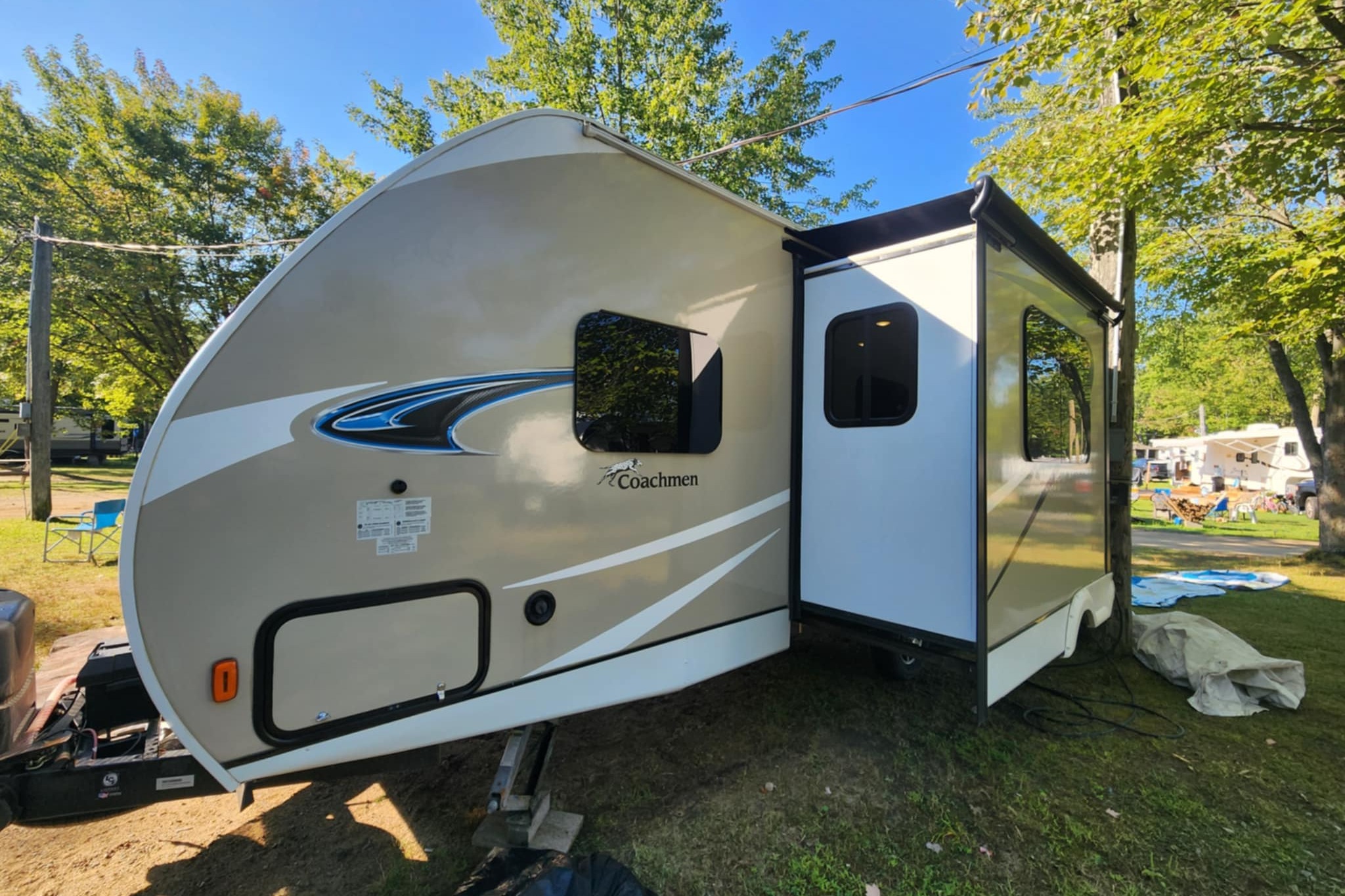 Marie-Eve Coachmen Freedom Express Roulotte