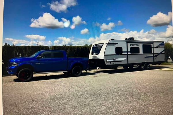 Jen's Sport Trek 270 VBH Travel Trailer