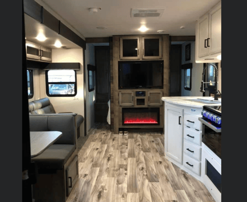 Jen's Sport Trek 270 VBH Travel Trailer