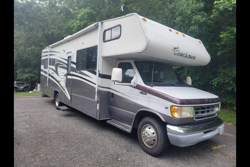 GBA Leisure Coachmen Santara 316KS Class C