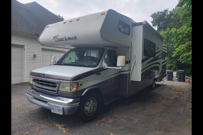 GBA Leisure Coachmen Santara 316KS Class C