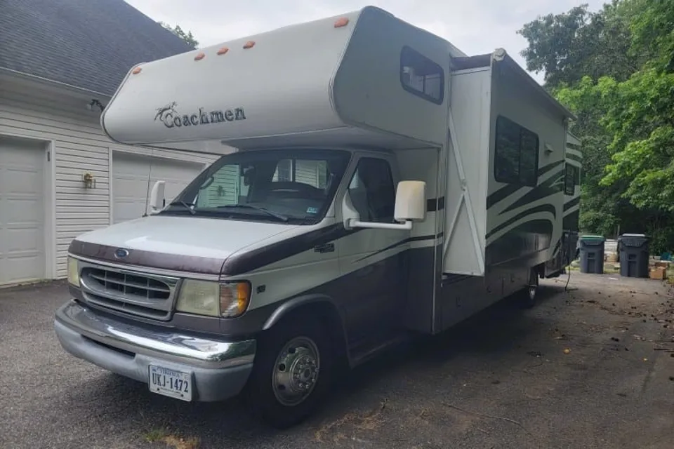 GBA Leisure Coachmen Santara 316KS Class C