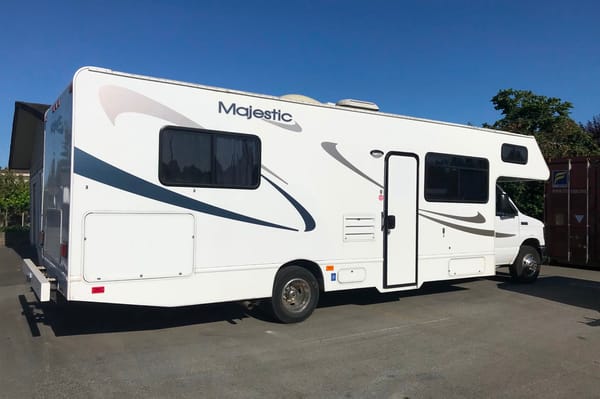 Lei's Ford Thor Majestic 28A Class C