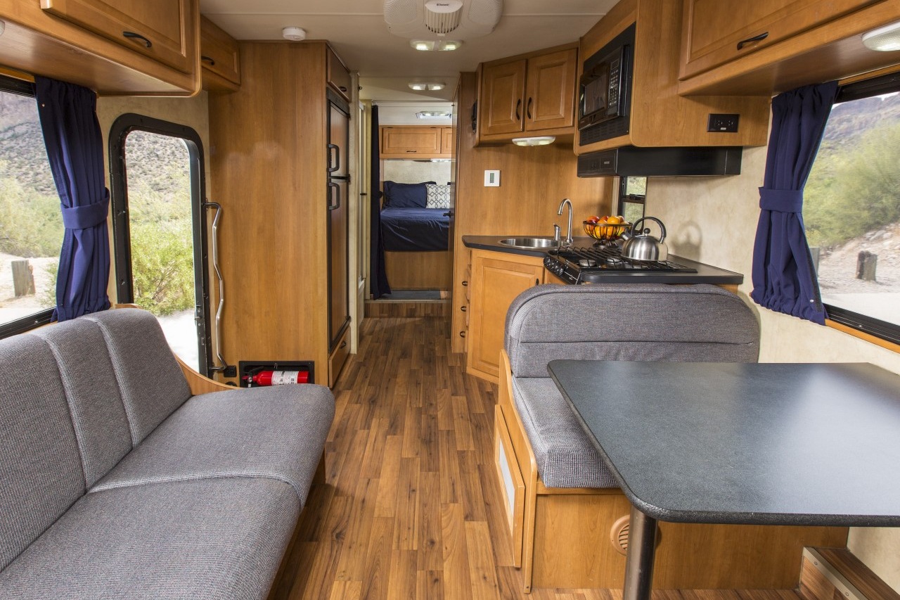 Lei's Ford Thor Majestic 28A Class C