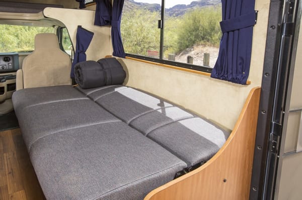 Lei's Ford Thor Majestic 28A Class C