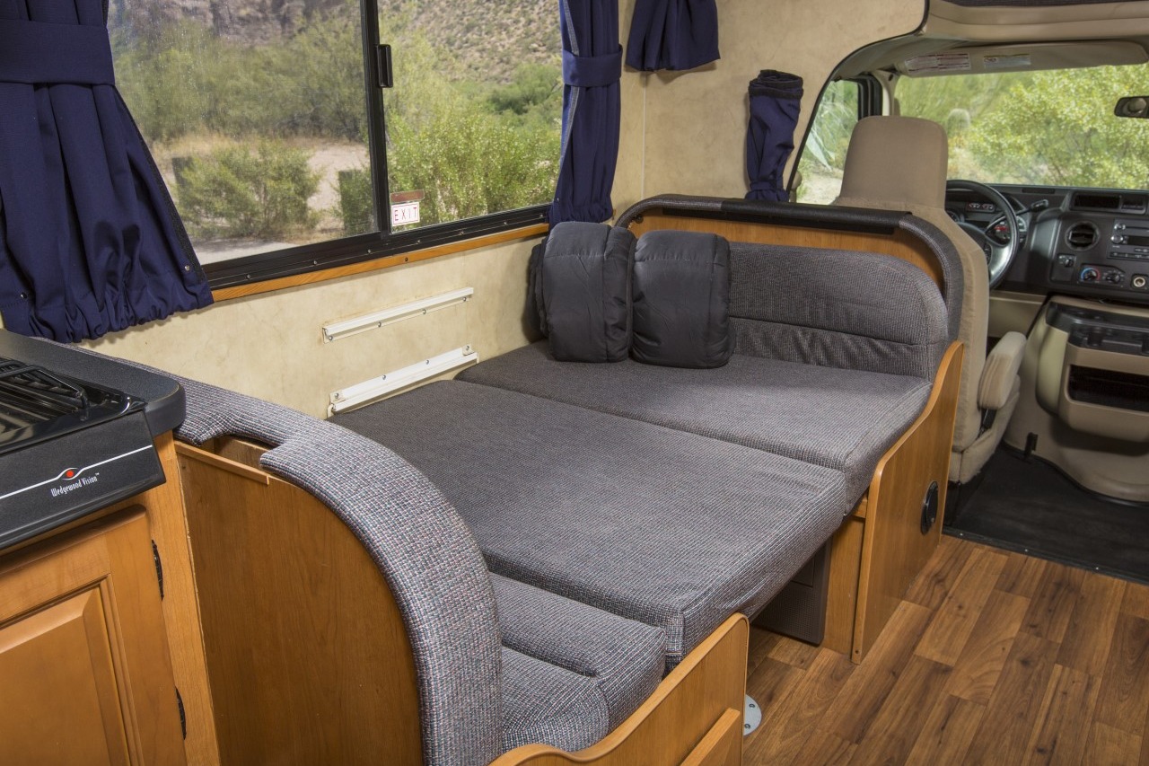 Lei's Ford Thor Majestic 28A Class C