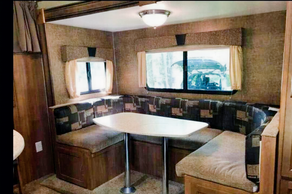 Kelly 's Apex coachman Apex ultralight travel trailer