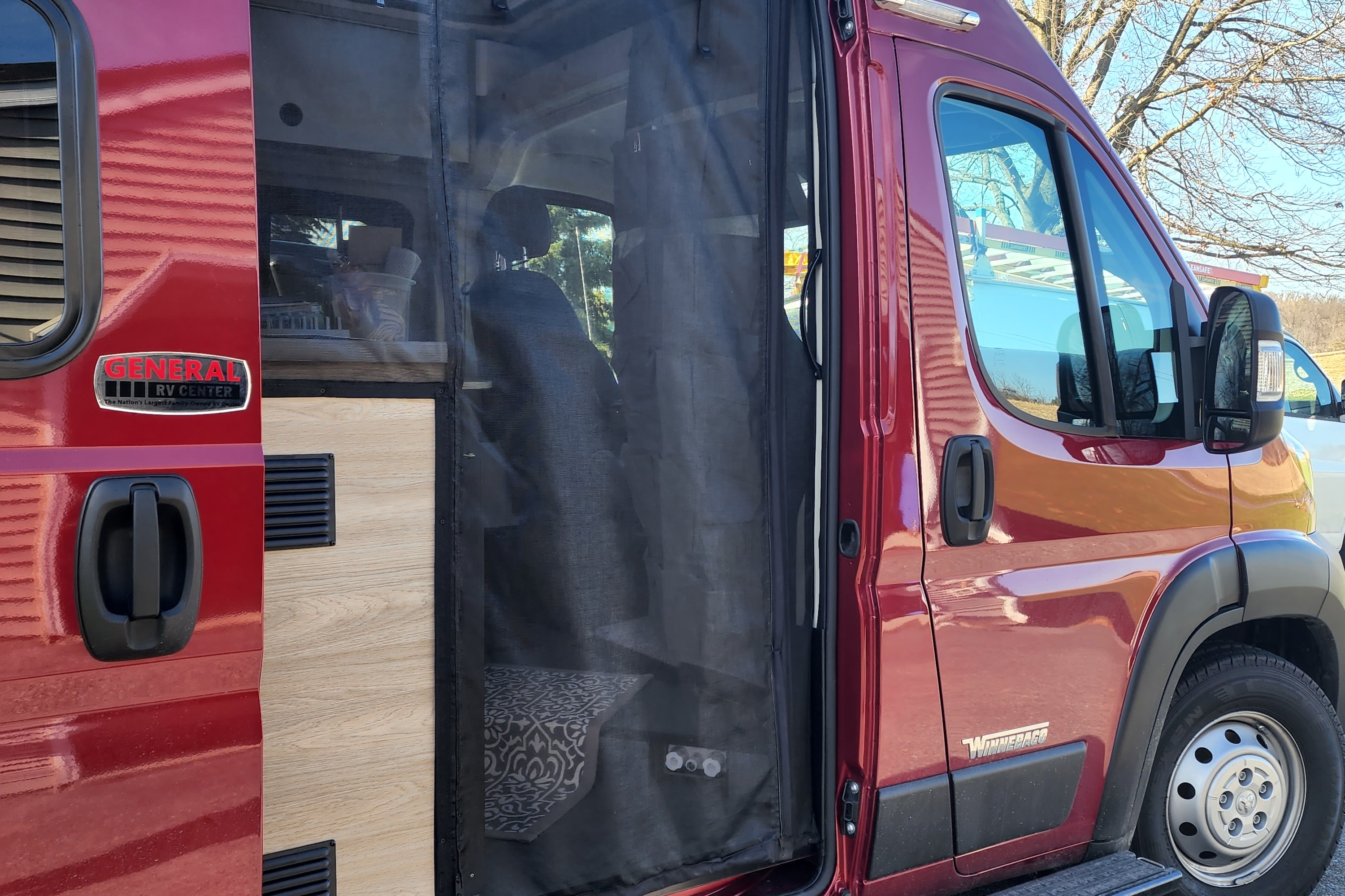 Vandalf the Red - Winnebago Solis 59P Class B