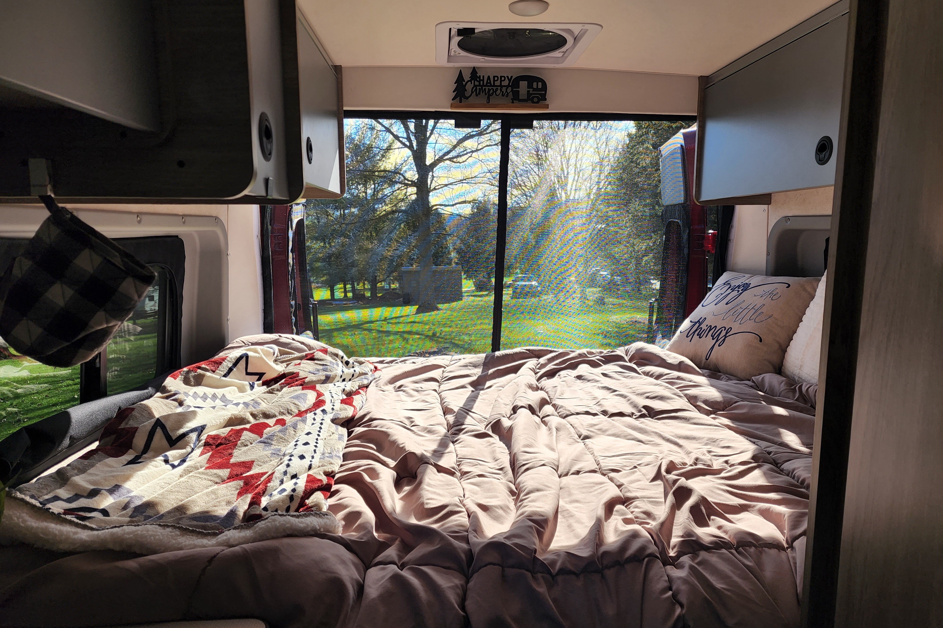 Vandalf the Red - Winnebago Solis 59P Class B