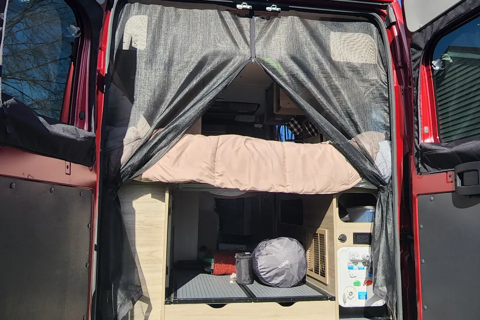 Vandalf the Red - Winnebago Solis 59P Class B