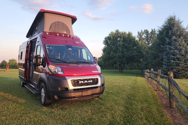 Vandalf the Red - Winnebago Solis 59P Class B