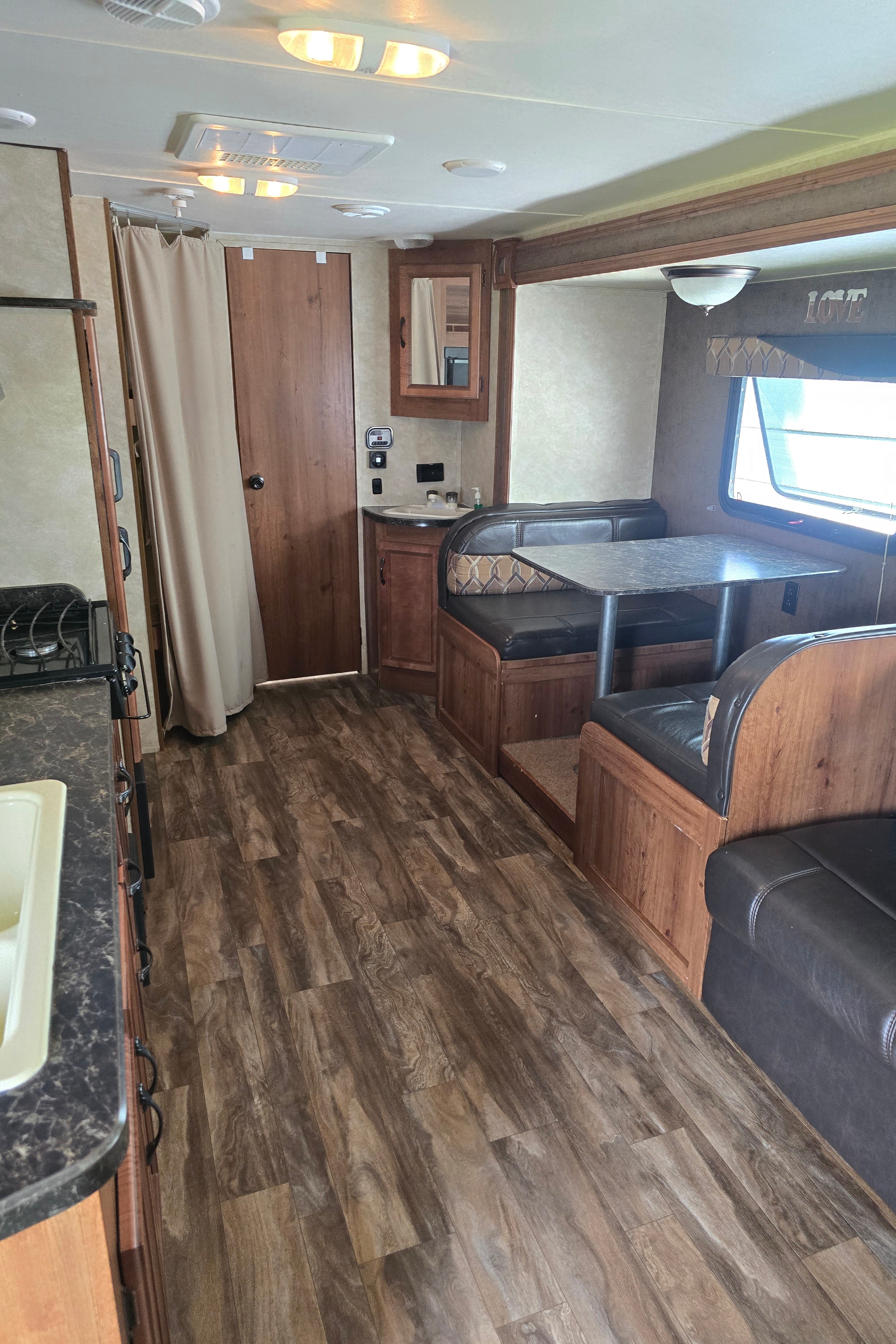 Home on Wheels – Family-Friendly RV Rental