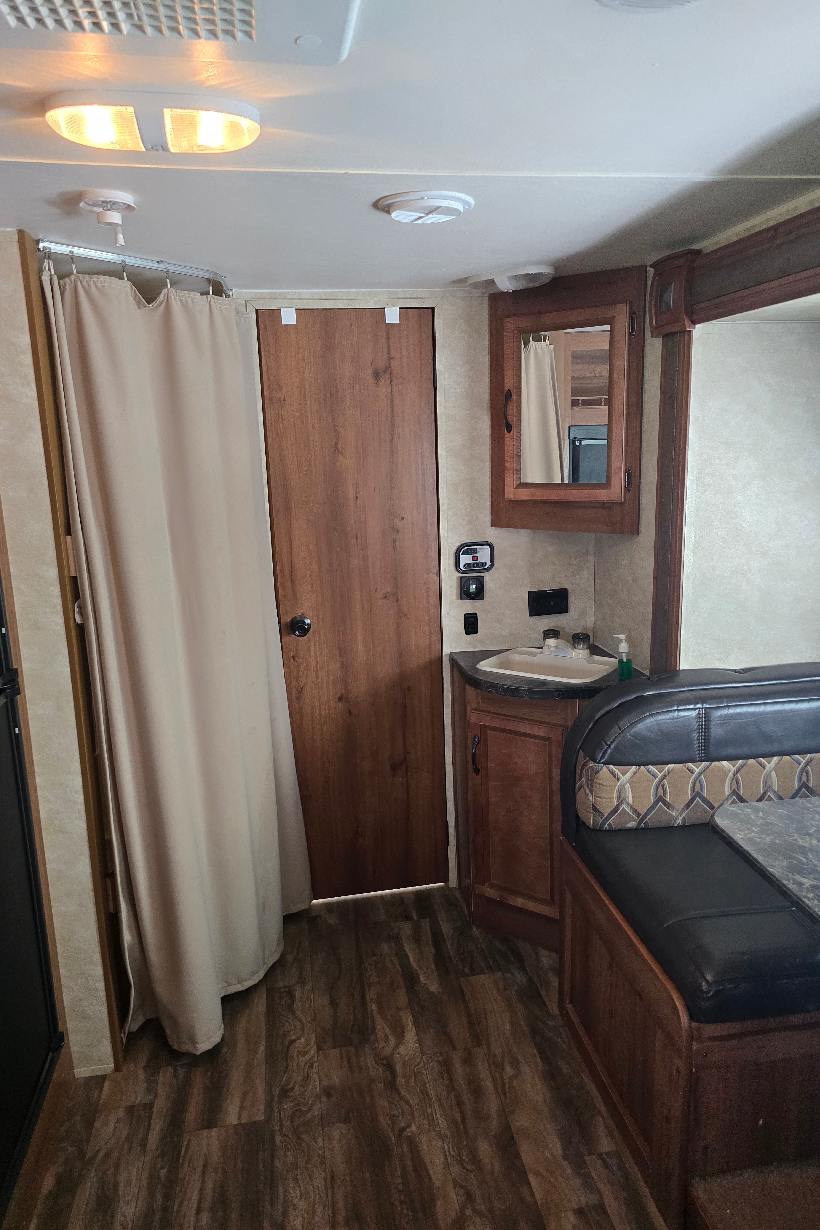 Home on Wheels – Family-Friendly RV Rental