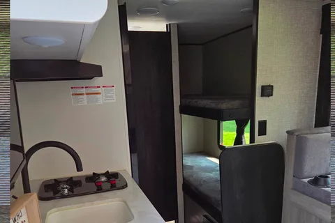Kelby's Jayco 184bs slx Travel Trailer