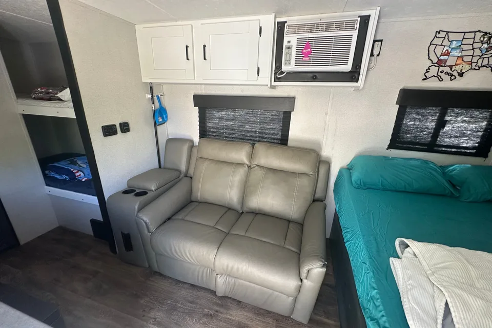 Jenni's Keystone Hideout Travel Trailer