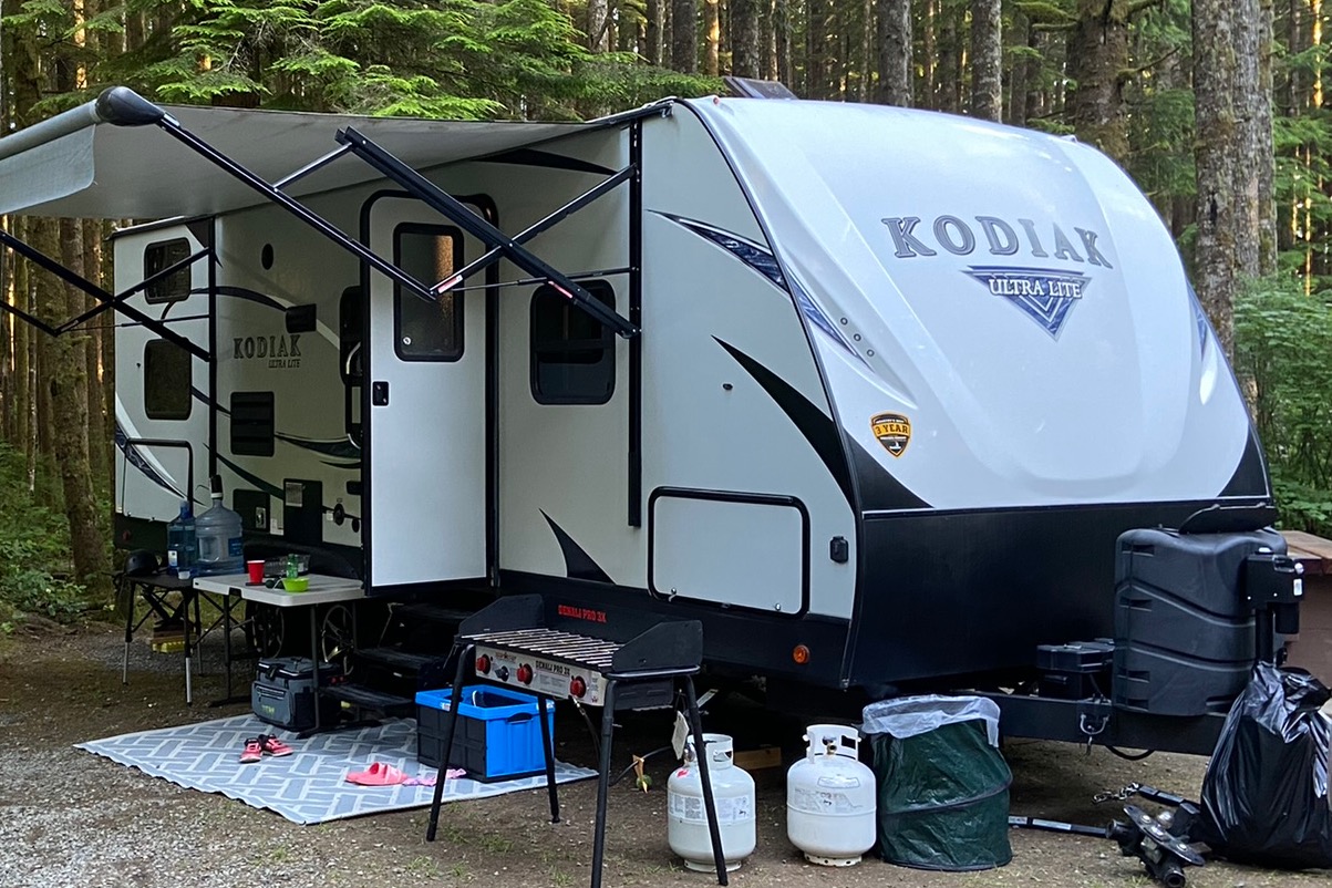 Dave & Hilary’s Dutchman Kodiak Ultralight  Travel Trailer